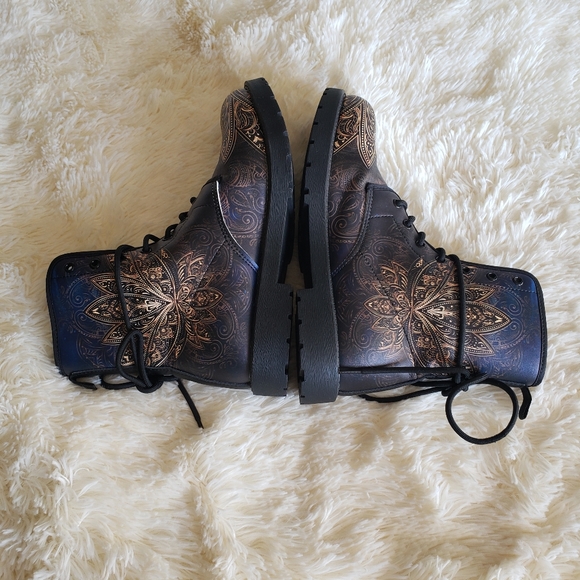 NWOT RAAD Custom Black vegan leather lace up moto ankle boots size 39 unisex - Picture 3 of 12